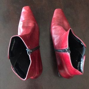 Red ankle size zip booties